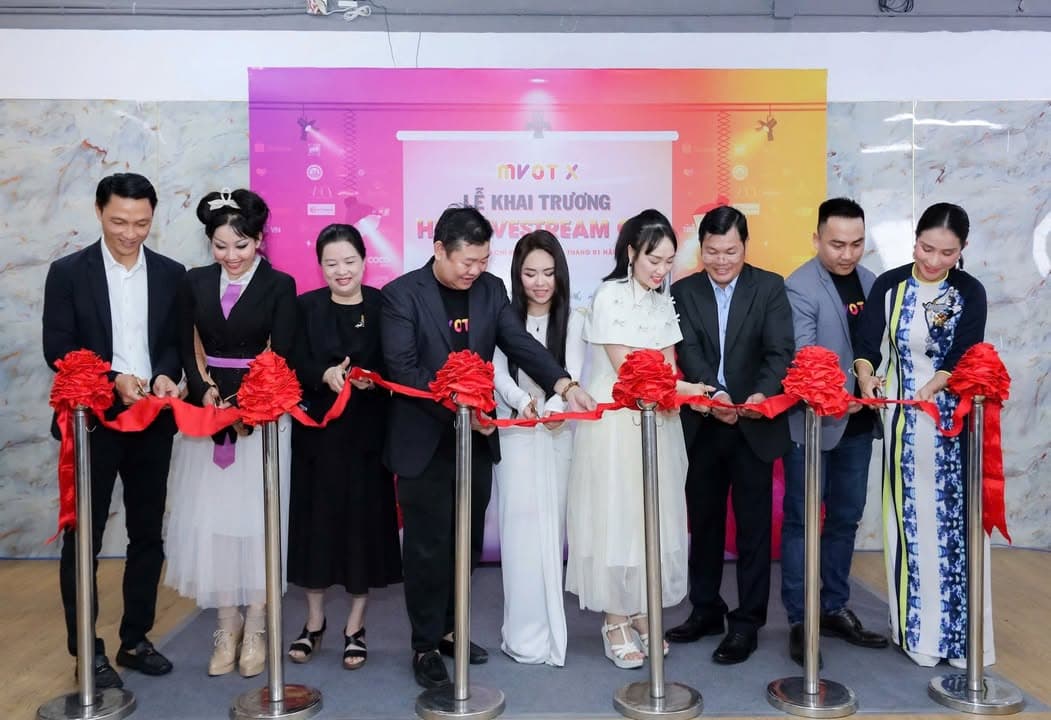 MVOT X RA MẮT HUB LIVESTREAM QUẬN 7 – BƯỚC ĐỘT PHÁ TRONG CHUYỂN ĐỔI SỐ