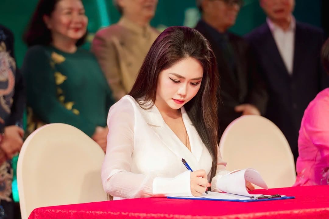 ✨ MVOT Group tự hào công bố Lễ Ký Kết Hợp Tác Chiến Lược Dự án "Phát triển nguồn nhân lực phục vụ xuất khẩu văn hóa - hàng hóa vươn xa"! ✨