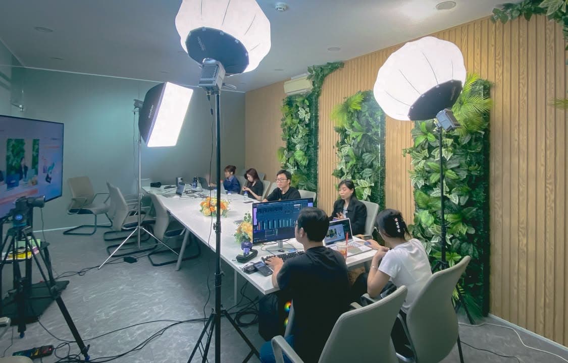 🔴RECAP BUỔI KICK-OFF WORKSHOP CUỘC THI "SÁNG TẠO CÙNG L’ORÉAL"