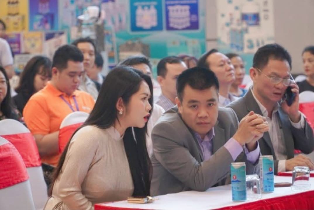 KHAI MẠC SỰ KIỆN "XUÂN NGHĨA TÌNH 2024" TRONG KHÔNG KHÍ TƯNG BỪNG XUÂN VỀ NGÀY 19.01.2024 TẠI CÂU LẠC BỘ TTTD THỂ THAO HỒ XUÂN HƯƠNG.