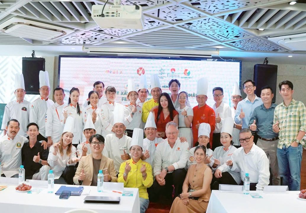🎉 MVOT X tổ chức thành công Workshop FBA Action #2: “Xây dựng Thương hiệu cá nhân F&B trên TikTok Shop” vào sáng 02.08 tại Hoàng Yến Premier (TP.HCM), dưới sự chỉ đạo của Hiệp hội Ẩm thực TP.HCM (...