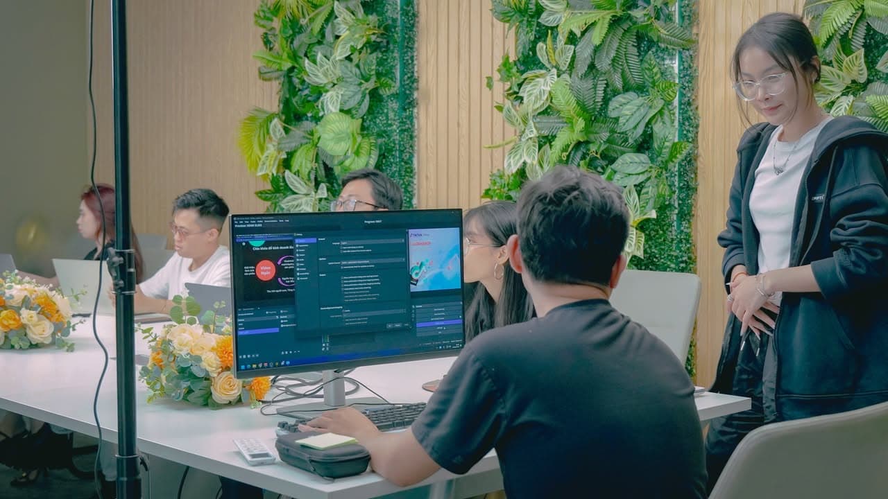 🔴RECAP BUỔI KICK-OFF WORKSHOP CUỘC THI "SÁNG TẠO CÙNG L’ORÉAL"
