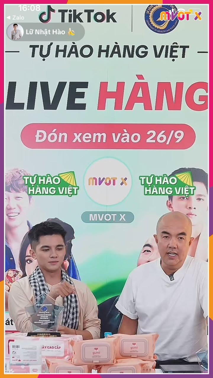 Gặp gỡ nghệ sĩ Quốc Thuận và KOC Lữ Nhật Hào tại phiên live "Tự Hào Hàng Việt" và chốt các deal hời tại: