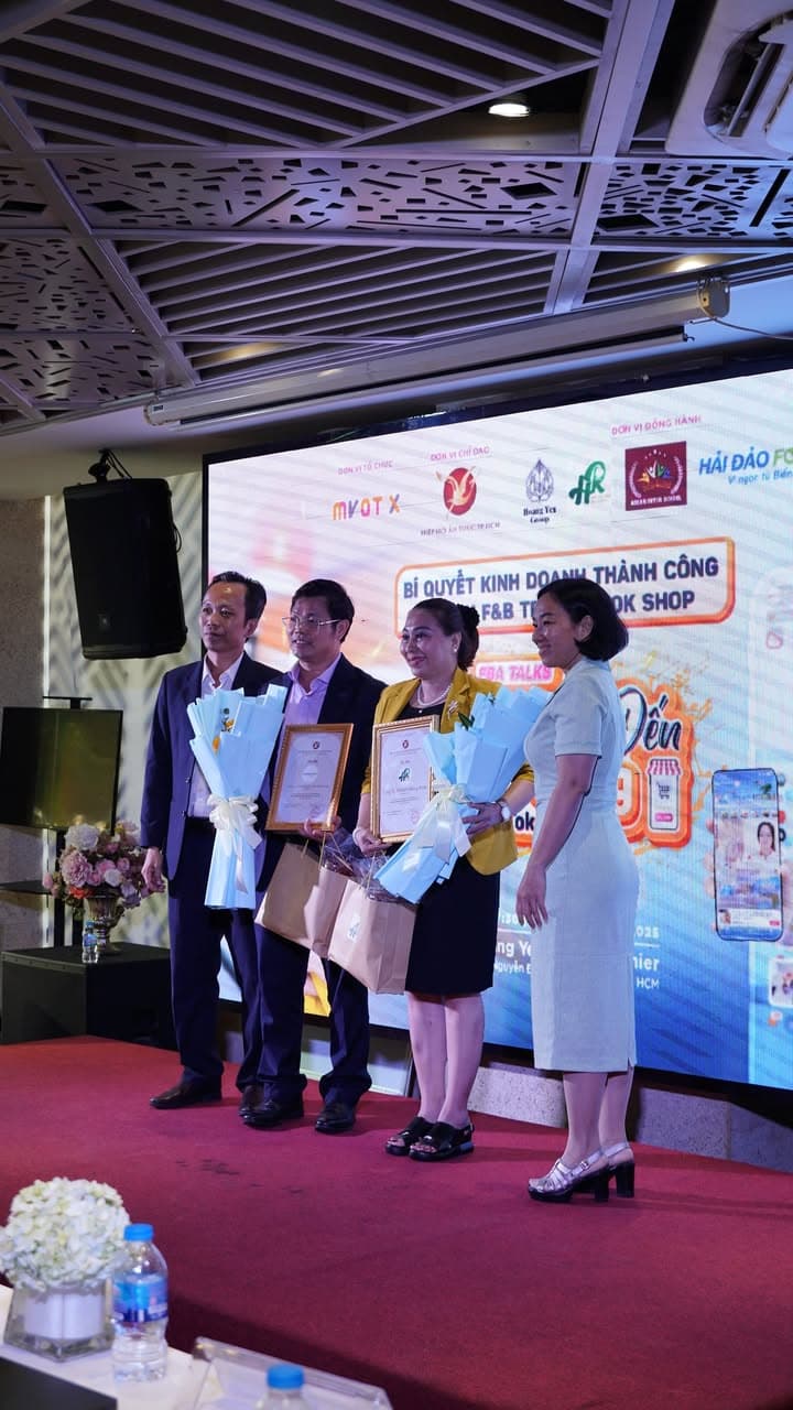 Điểm lại những dấu ấn tại Workshop “Từ gian bếp đến gian hàng TikTok Shop”