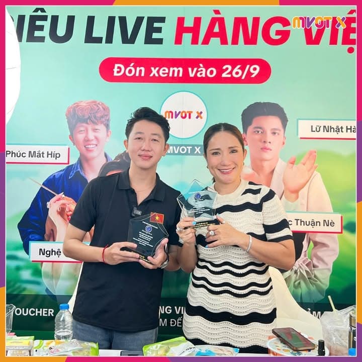 NHÌN LẠI NHỮNG KHOẢNH KHẮC ẤN TƯỢNG TẠI MEGA LIVESTREAM “TỰ HÀO HÀNG VIỆT”